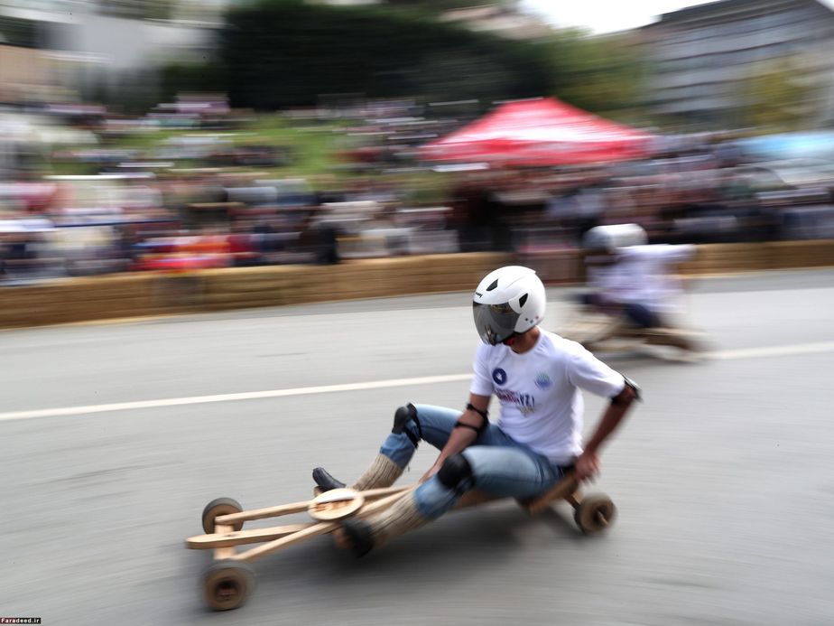 مسابقه ماشین چوبی سواری در استانبول