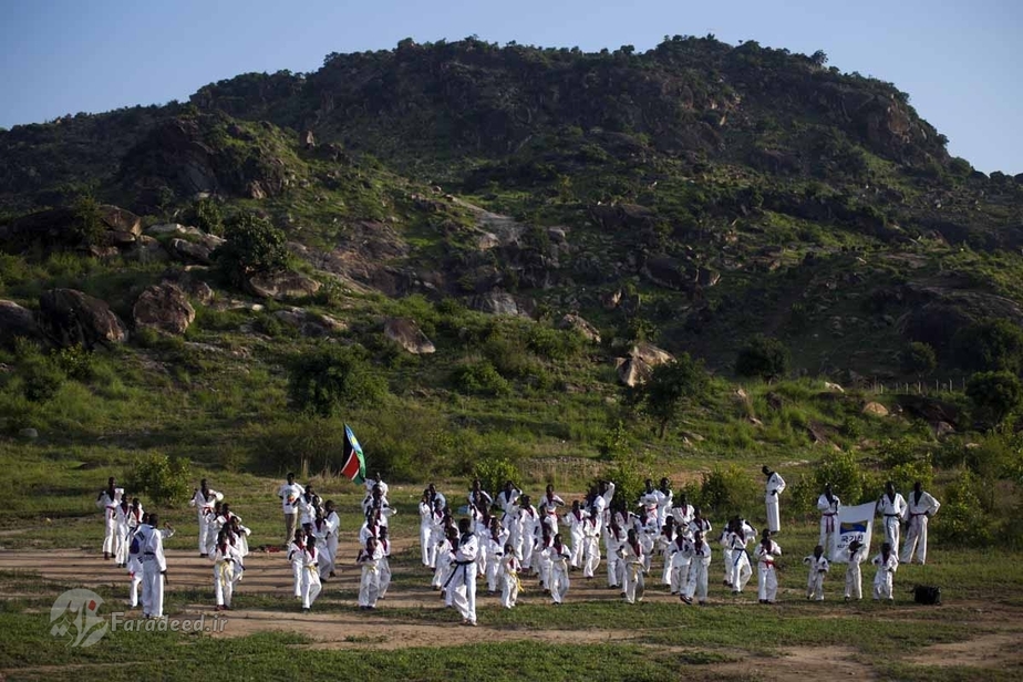 آموزش تکواندو به کودکان در حوالی جوبا