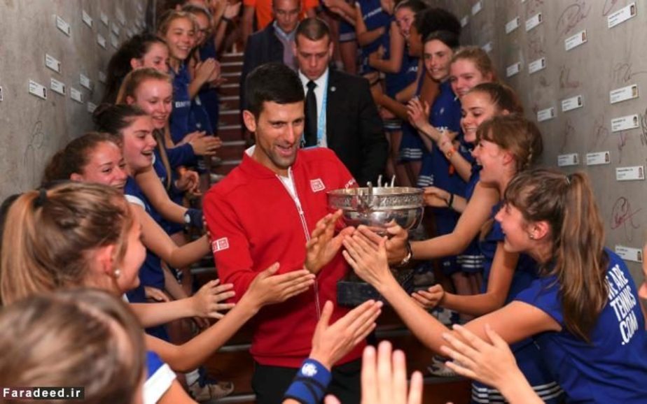 نواک جوکوویچ پس از قهرمانی در مسابقات تنیس آزاد فرانسه