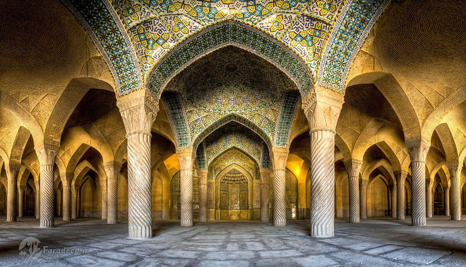 نمایی از مسجد وکیل در شیراز