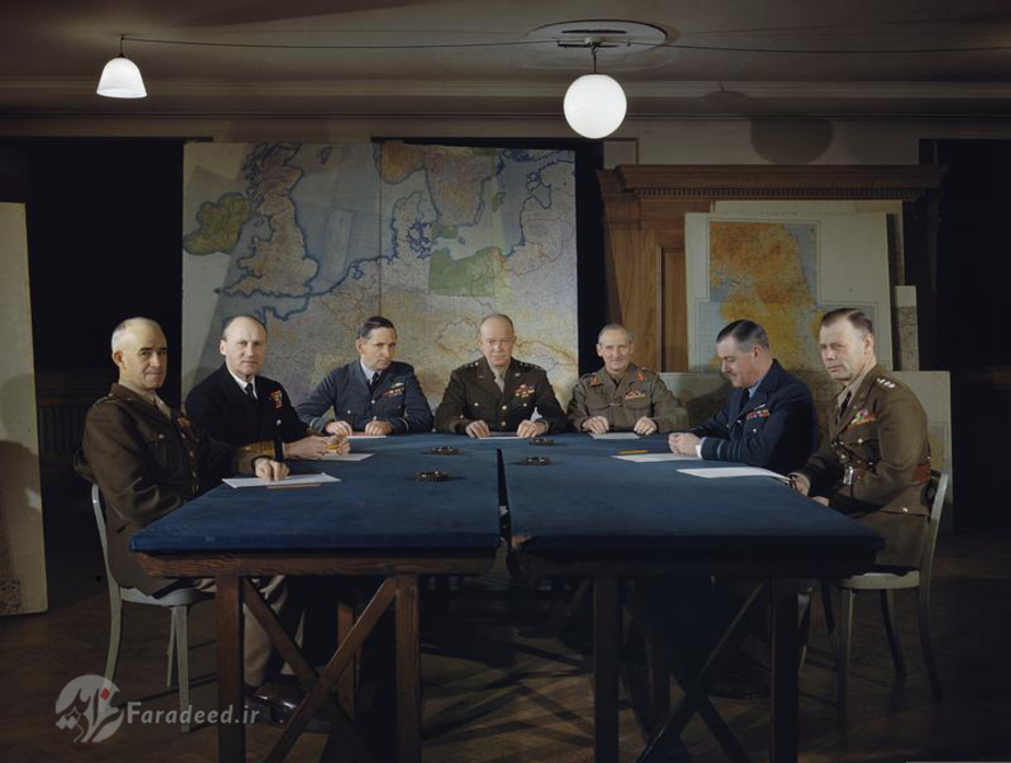 نشست فرماندهان جنگ با