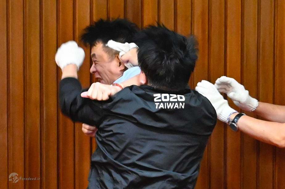 درگیری در داخل پارلمان تایوان عکاس: Sam Yeh/AFP/Getty Images 