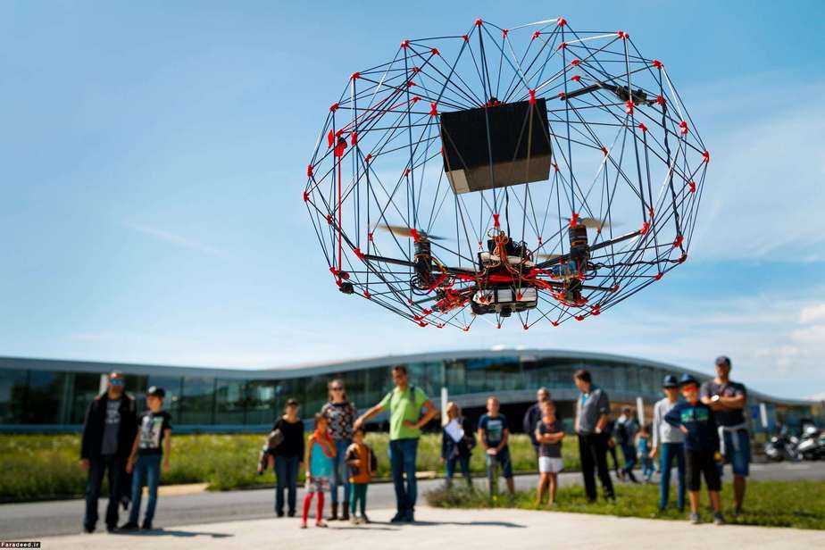 پرواز کوادکوپتر؛ لوزان، سوئیس