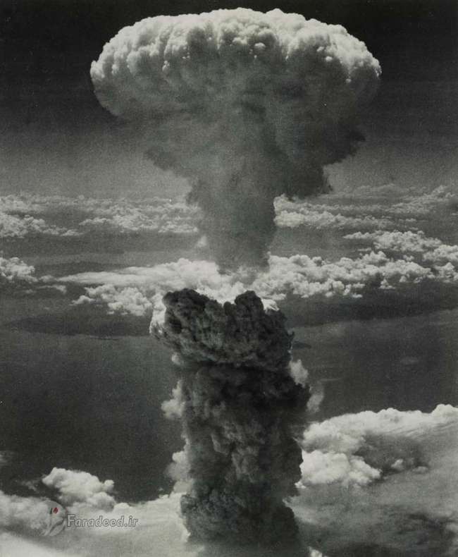 1945- بمباران هیروشیما تصویری از یک ابر قارچی که بر اثر برخورد بمب اتمی آمریکا در هیروشیمای ژاپن تشکیل شد؛ 6 اوت.