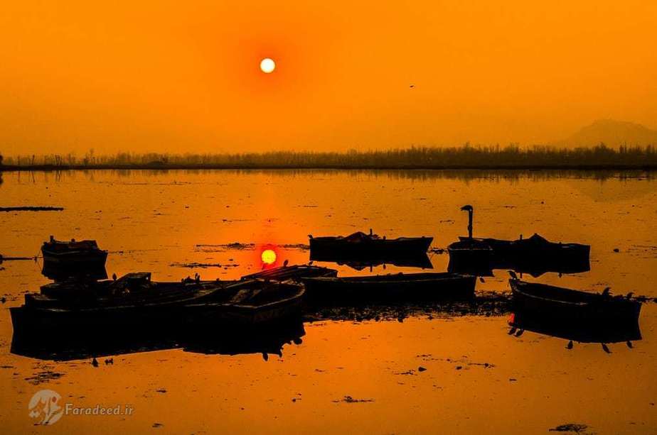 قایق‌ها در غرب خورشید.(سنگاپور)