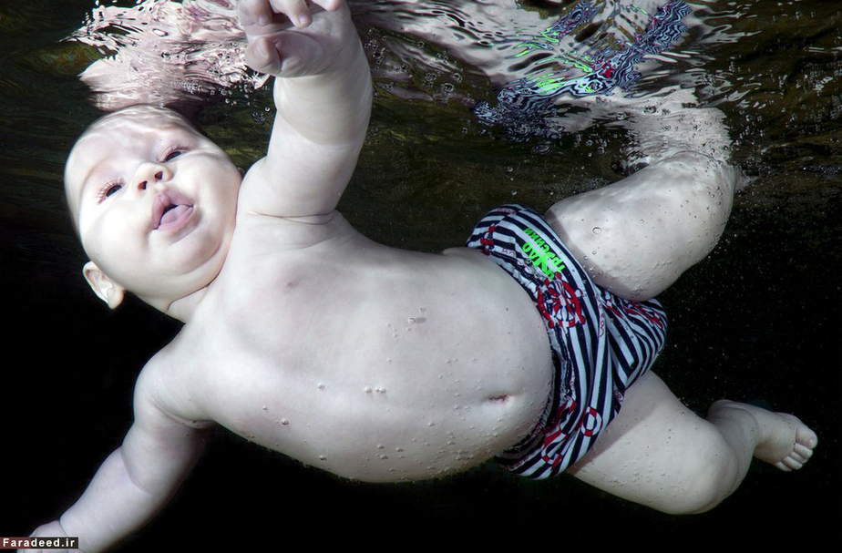 شنای کودکان زیر آب؛ اوکراین