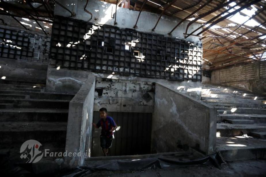  بقایای سالن نمایش سینمای آوندیا در شهر سان سالوادر، در السالوادور.