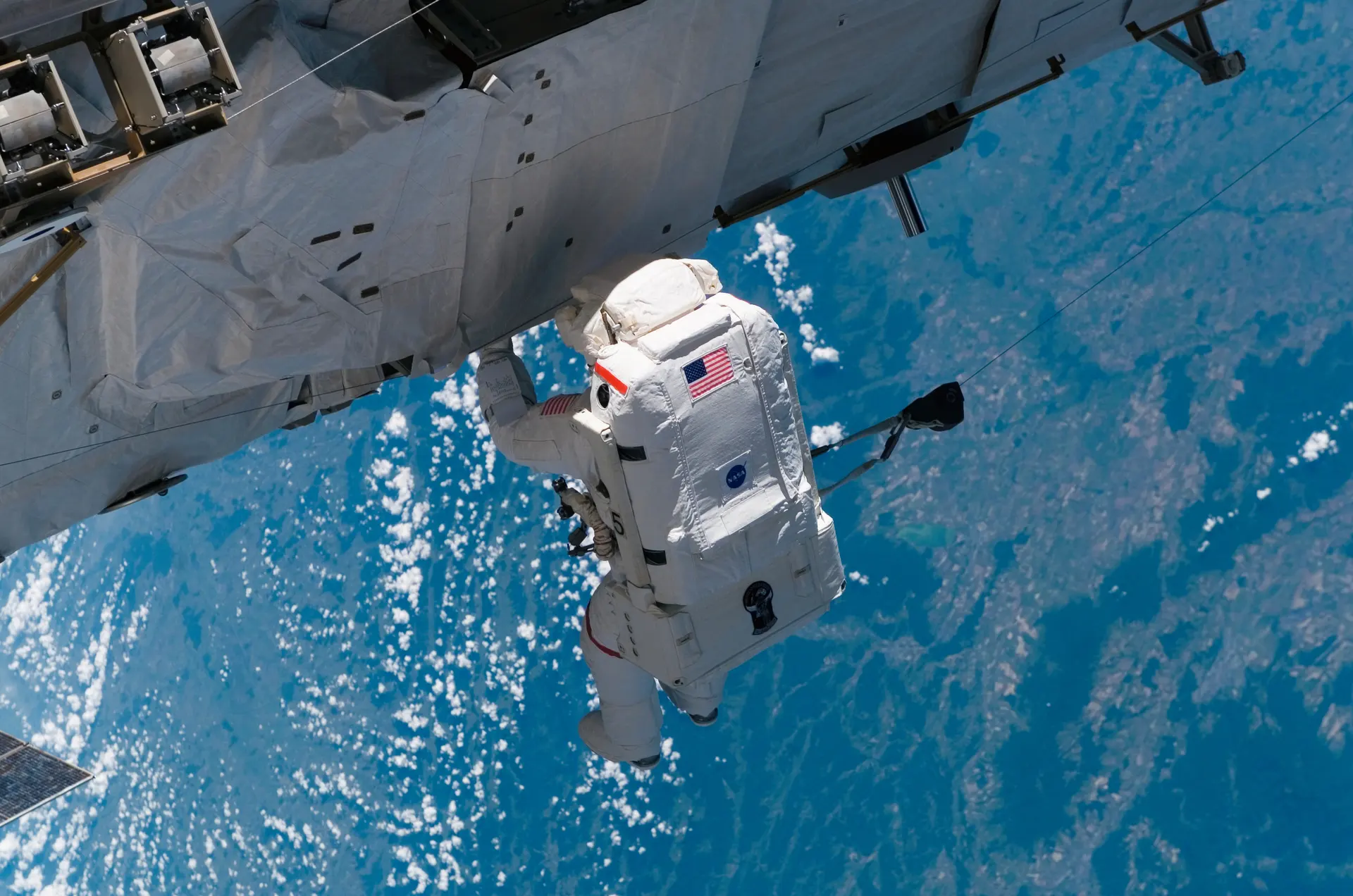 عکس‌هایی از تاریخی‌ترین لحظات اکتشاف فضایی